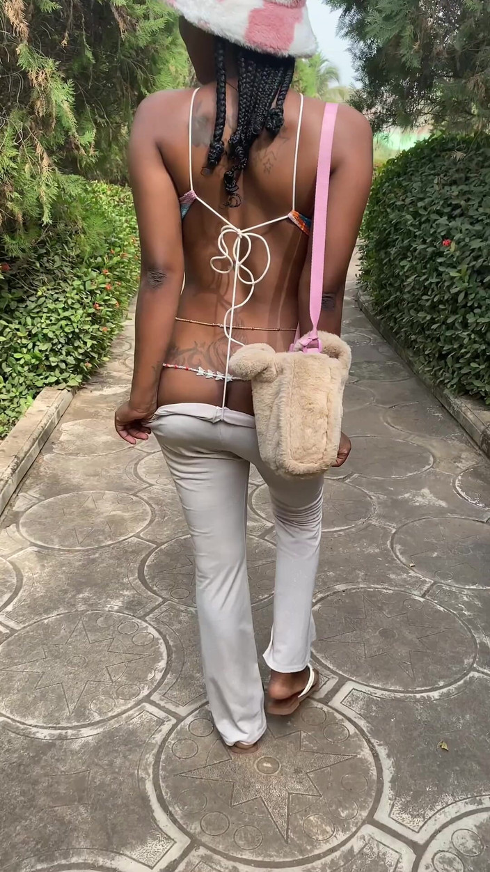 Perfectdime: Adora il rischioso all'aperto