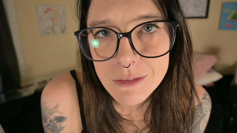 Miss Ellie Roleplay: 令人恶心的坚果恋物癖