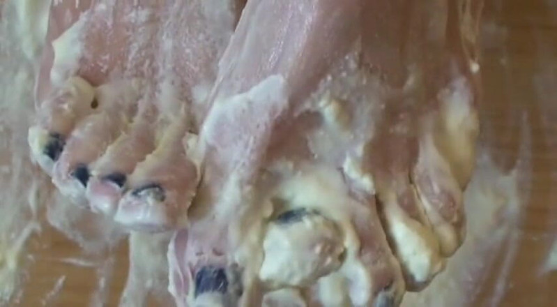 Foot Girls: Blonde slut enjoy in foot and food fetish