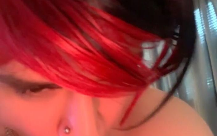 Natalie Luna: Banci latina suka banget nyepong kontol