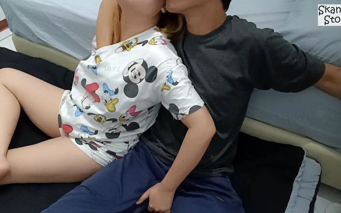Skandal Story: सेक्सी सौतेली बहन के साथ डेटिंग