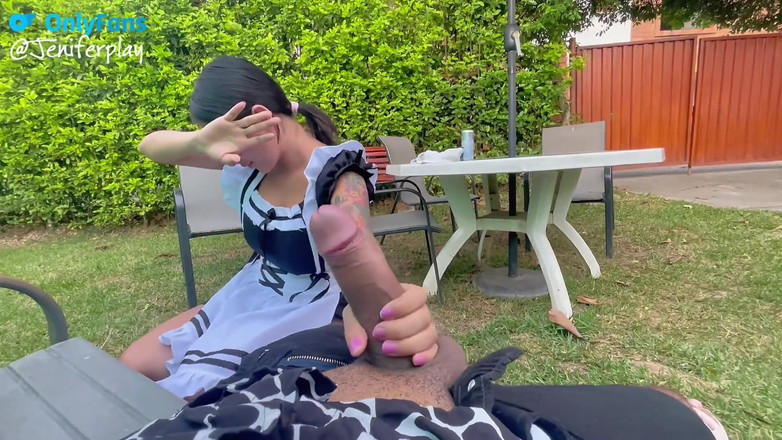 Jenifer Play: Покоївка хоче смоктати член боса - jeniferplay xxx porn