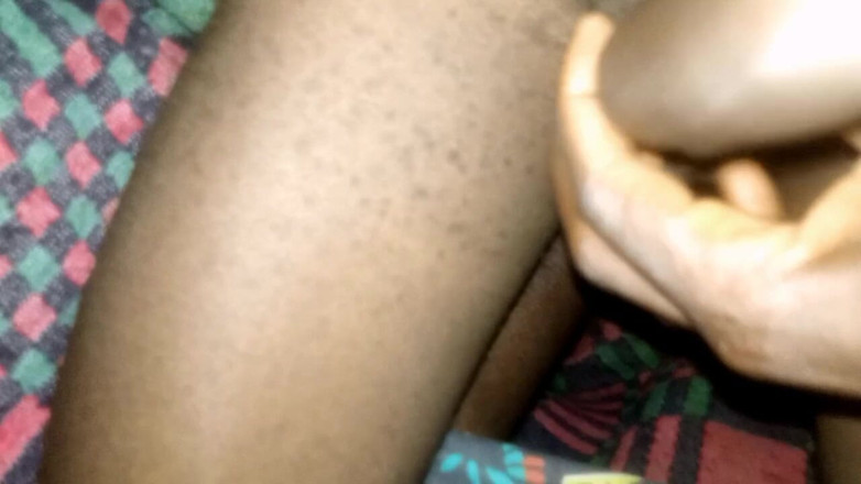 Judith xxx: Masturbating mood