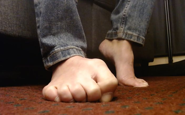 Abby Anna: Toe fetiš roztažená škádlení nehtové nehty nepoleštěné