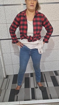 Jeans nass mit pinkel