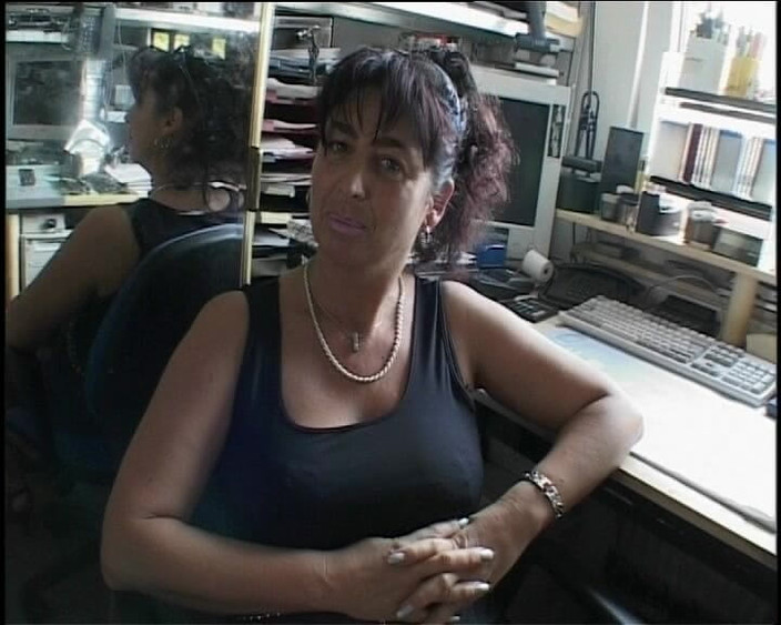 German Fuck Movie: Behind German Doors está jodida con diligencia - película completa