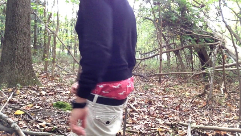 TJenner: Sagging and jerking off in the woods. Verbal