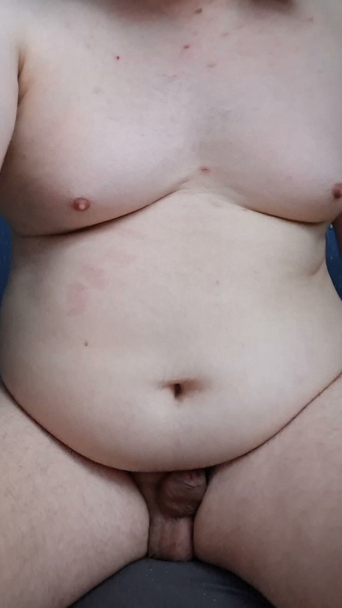 Sissy Jeanette: Femminuccia grassa e paffuta