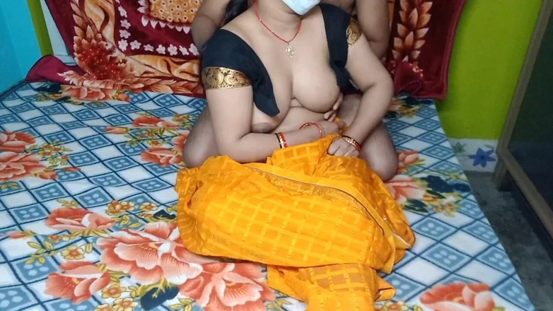 Rucku: Very Hot and Romantic Bhabhi Having Sex.