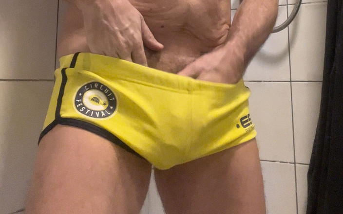 Stefanos: Táta se potřeboval osprchovat, ale je nadržený