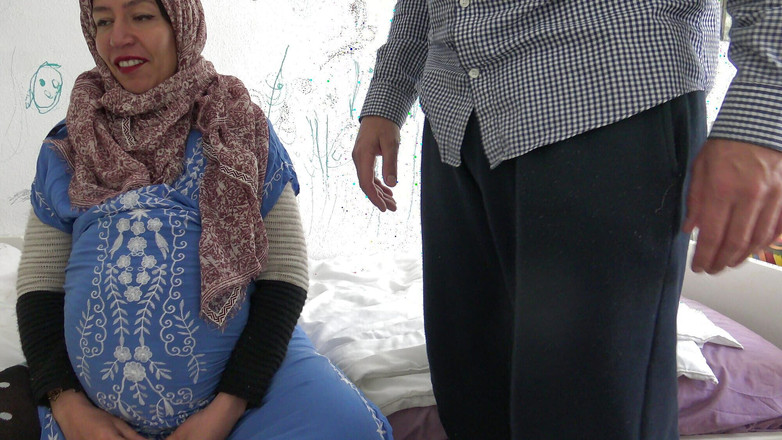 Souzan Halabi: Pembantu turki yang lagi hamil besar minta bos jerman crot...