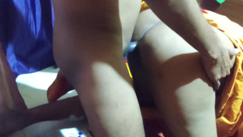 Hotpooja86900: 与 Bhabhi 发生性关系