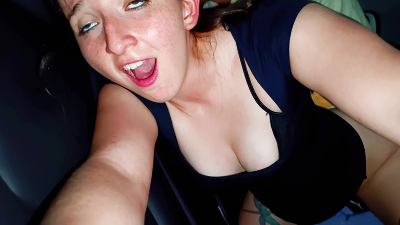 Candy Camille: Saya sangat miang di Uber, jadi saya meyakinkannya untuk mengongkeknya