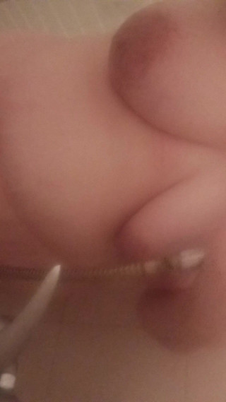 Mel the slut: 20220705_225143