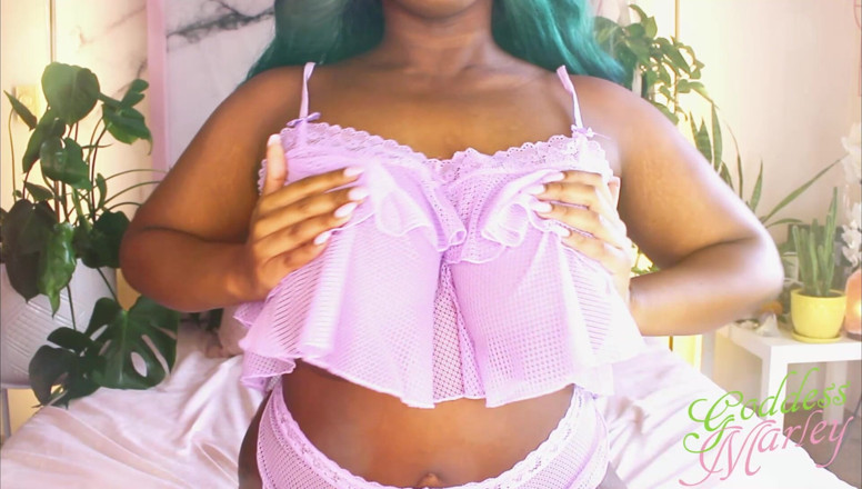 Goddess Marley: Big Naturals in Lavender