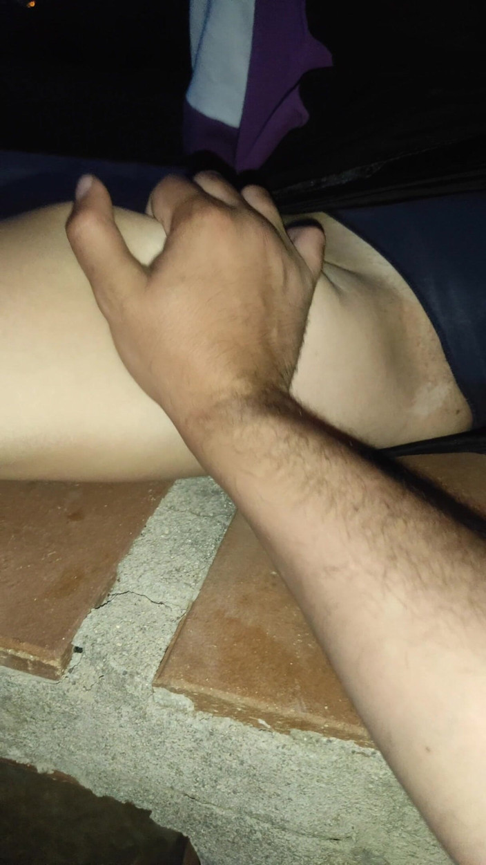 Endemoniados: Outdoor Sex with a Skinny Teen and I Take Her...