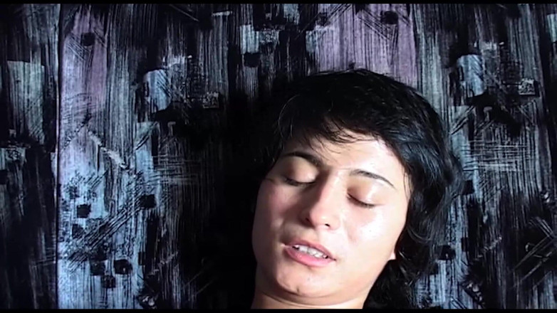 Lesbians and Masturbation: 美丽的饥渴女人在满足她们美丽的饥渴湿润阴户