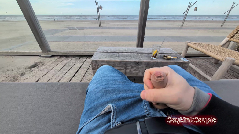 GayKinkCouple: Sega rischiosa in spiaggia