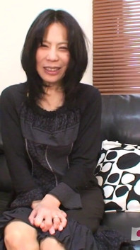 Japanese granny shows her suck and ride skills