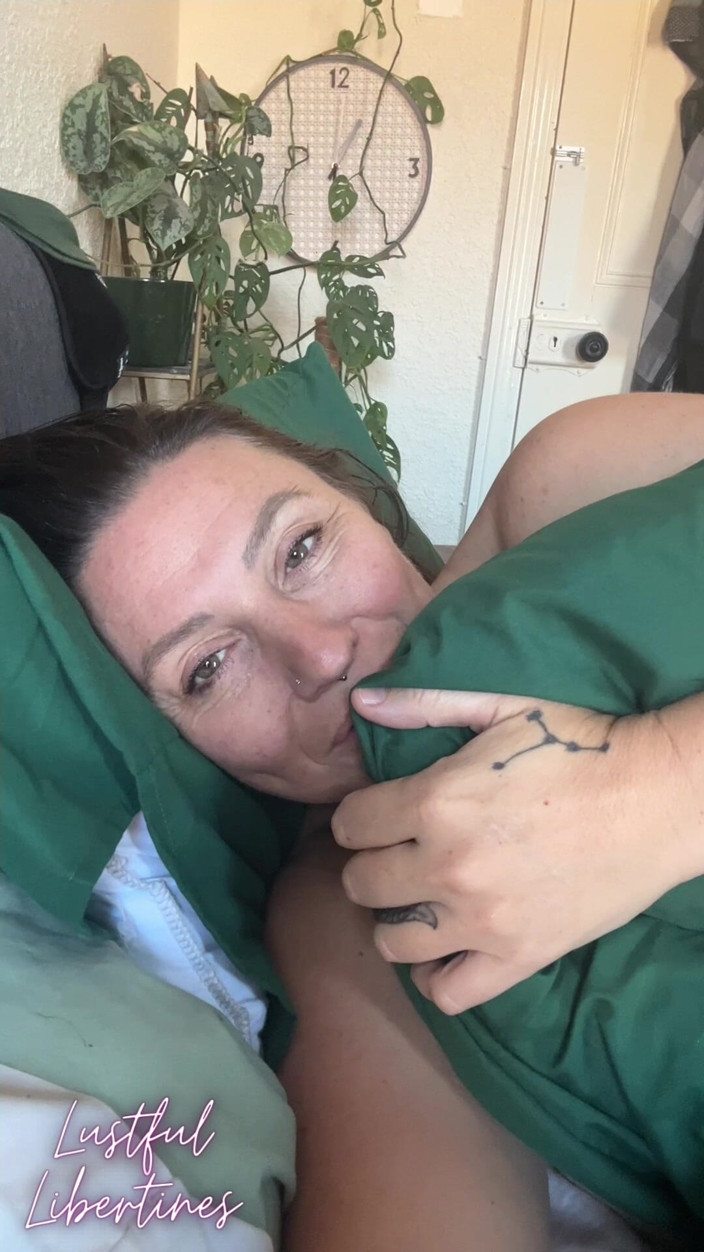 Lustful Libertines: Accidental Face Time with My Husbands 'best Friend’ - From the Archives