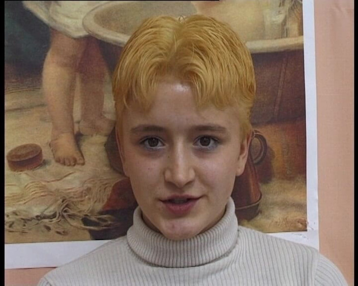 YOUR FIRST PORN: Jana, ich stecke liebebälle in meinen hintern - Jana