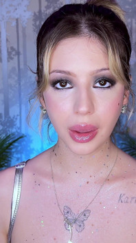 Labios fetiche brillante brillo provoca con mis labios regordetes