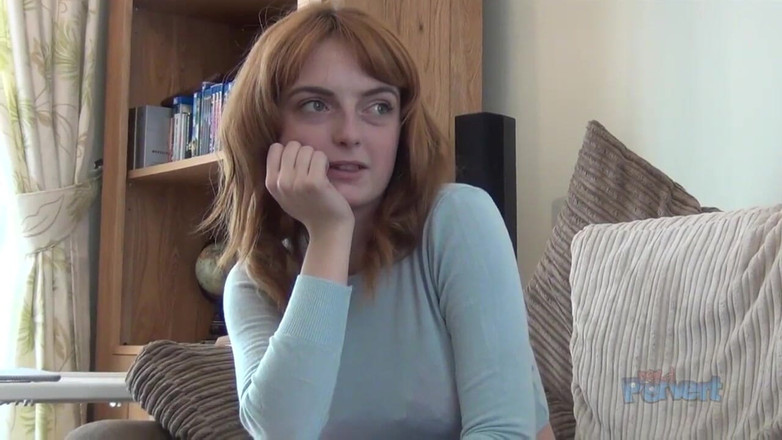 Nerd Pervert: Lola Gatsby - ahnungslose studentin