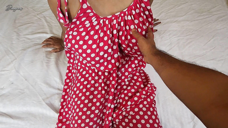 Riya Bonguus: Трахаю мою возбужденную сводную сестру, когда никого нет дома