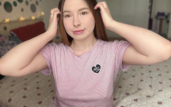 Loly Lola: Gái teen thủ dâm