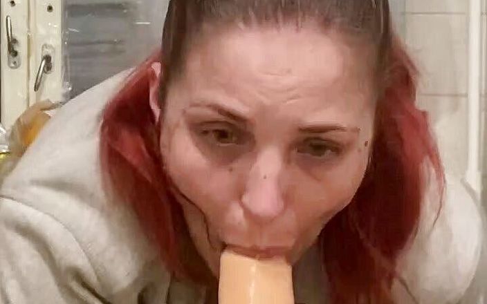 Elena studio: deepthroat and spit on face with fuck machine