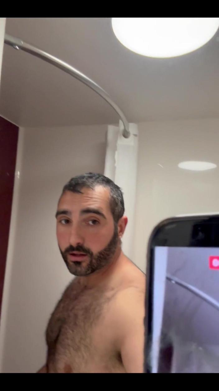 Growing teddy: Huge Cumshot