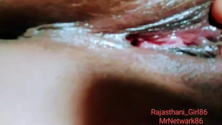 Rajasthan girl: 인도 인도 마르와리 인도 소녀 보지 물 나왔어