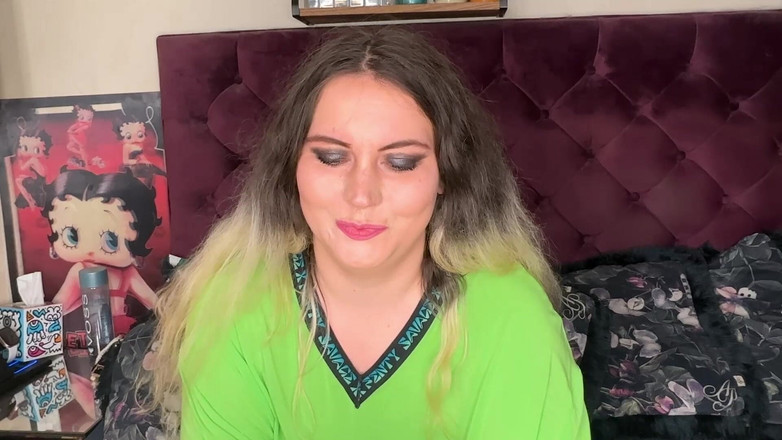 MissFFW: Куріння товстушки, рогоносці, членосос