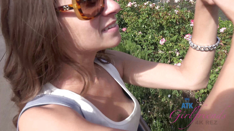 ATK Girlfriends: Liburan virtual di las vegas sama cassidy bank bagian 1