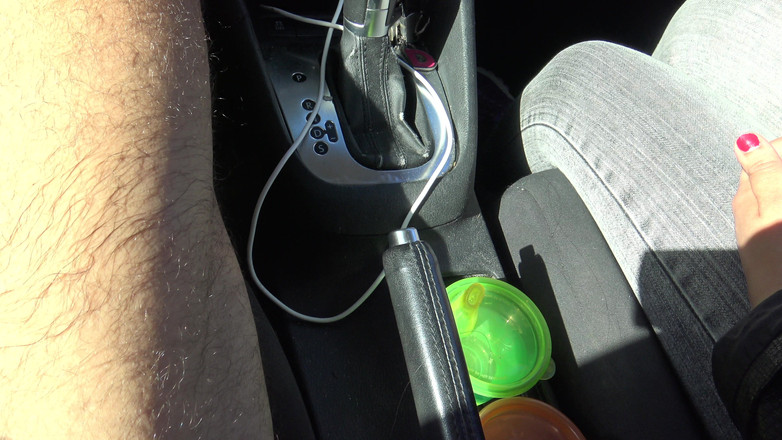 Stepmom Susan: Stiefmutter gibt ihrem 18-jährigen stiefsohn einen handjob