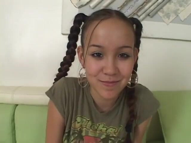 Dangerous Teens: สาวเอเชียสวยใส่เหล็กจัดฟัน หางเปีย ดูดควยสไตล์ POV
