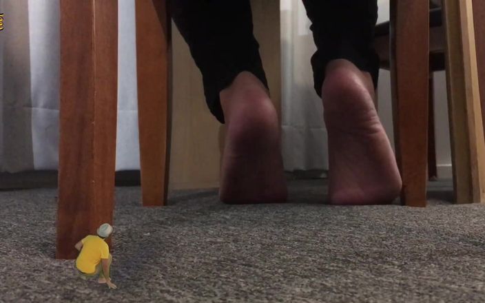 Manly foot: Huge Giant Feet - Tiny Mant Under the Table - Manlyfoot - Stepdad...