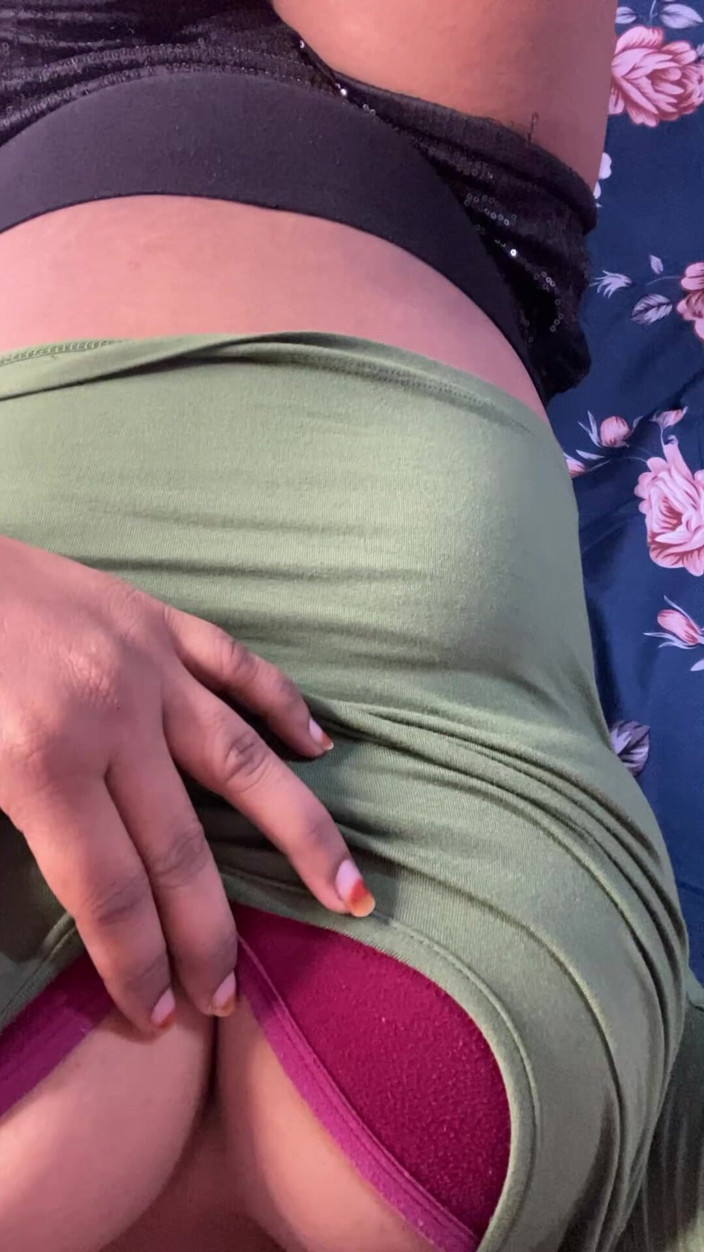 Angoori: Indische muschi fingert viral