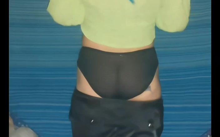 Lizzaal ZZ: Modelling in my baggy trousers and sexy black panties
