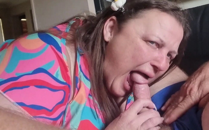 WeAreFukBunnies: Жадная до спермы пара