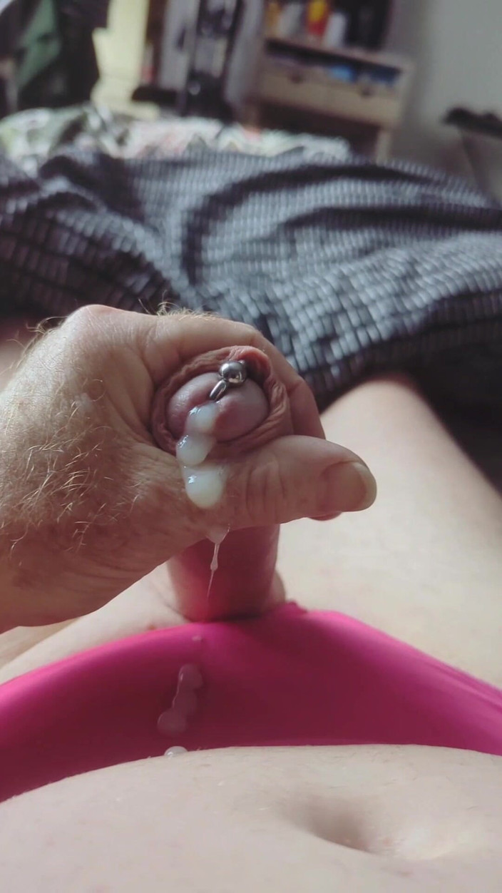 Bellhead: Ağır çekim pembe külot