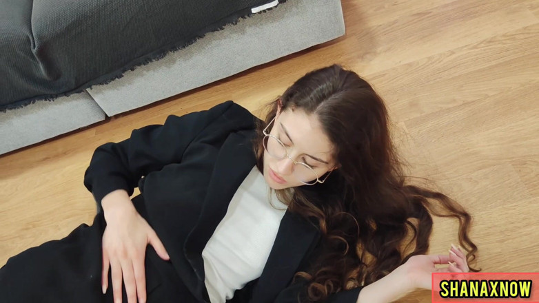 Shanaxnow: Crazy Body Transformation Into Cum in Mouth Pee