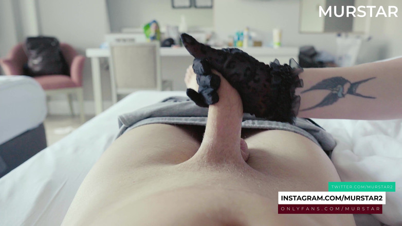 Toma Mur: Handjob di Salun Urut