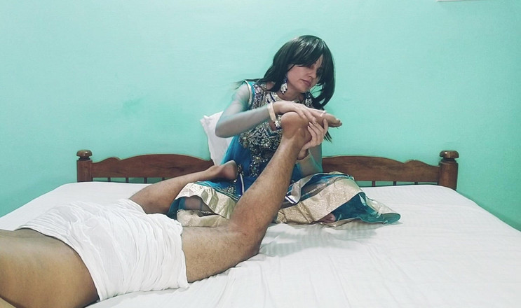 Bolly Karma: Грубая похоть, первое сексуальное взаимодействие