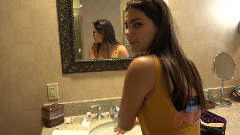 ATK Fans (Girlfriends): Virtual vacation Las Vegas with Valentina Nappi 1/2
