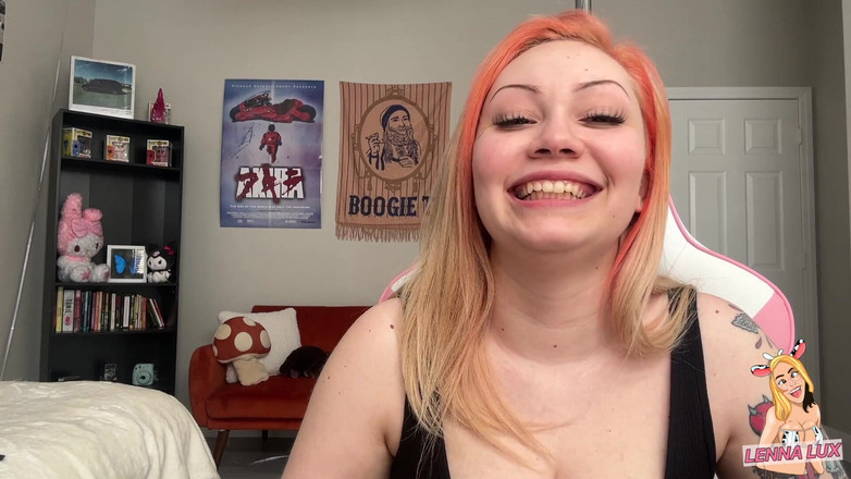 Lenna Lux: Глотание и отрыжка