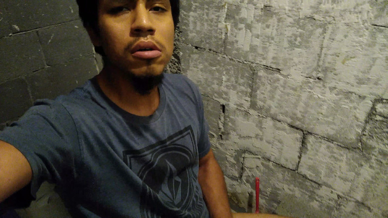 AlexAlejandro13: Můj penis vypadá velký