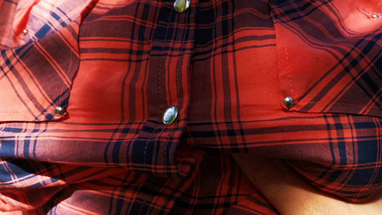 Bouncy Tits Action: Hard Titslapping in the Woods