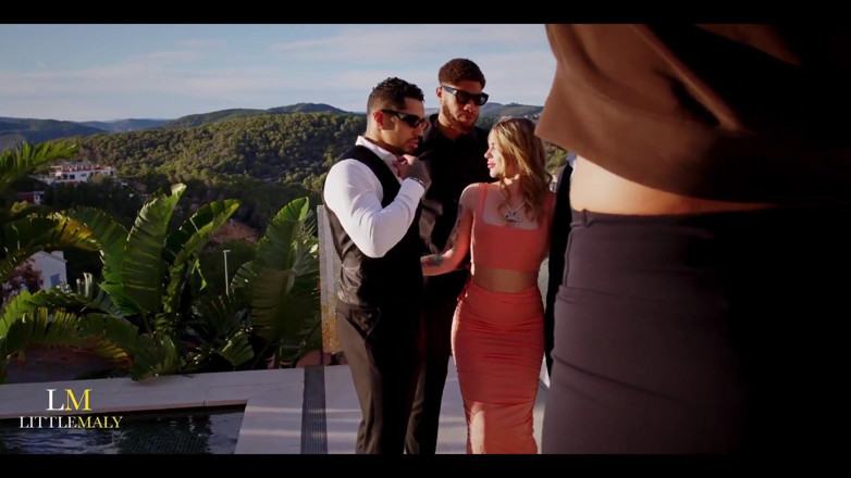 Little Maly: Unexpected 3 BBC Gangbang During Photoshoot,irish Snowbunny Tina Snow Pissed on &amp;...