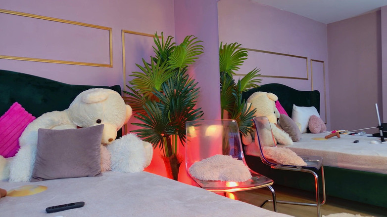 KirraWhite: La miLF bionda hardcore si scopa la figa